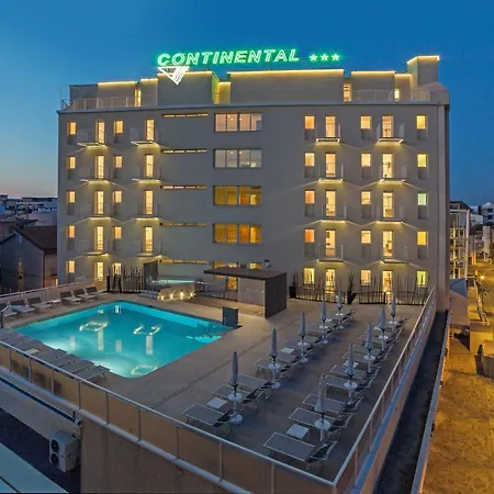 Continental & Szálloda