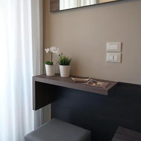 Continental & Отель