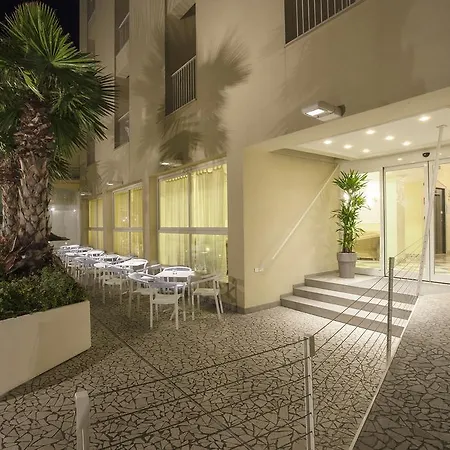 Continental & 3* Gabicce Mare